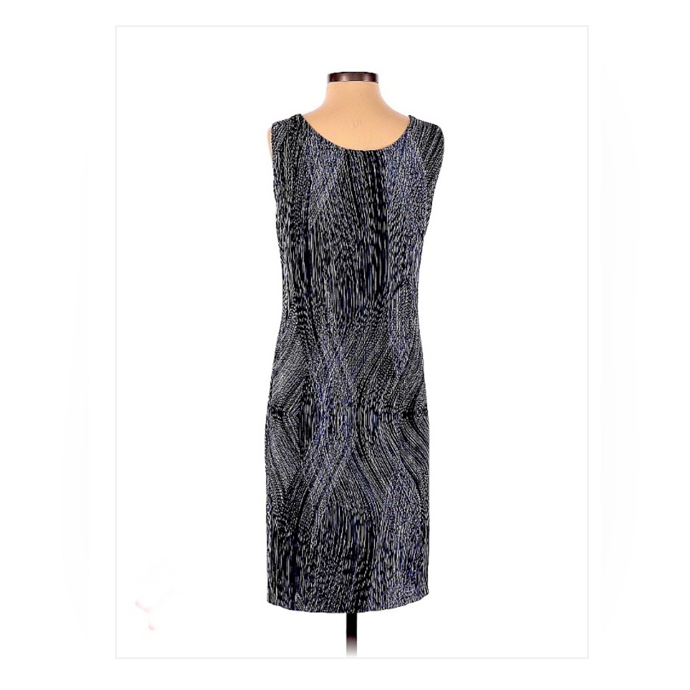 Sleeveless knee length dress
